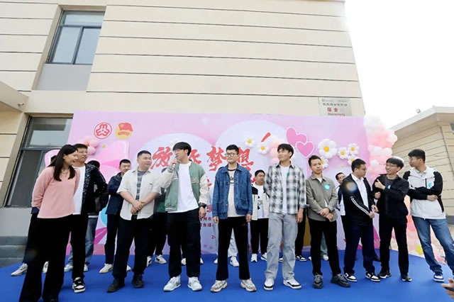 084258-871823.jpg 2.jpg