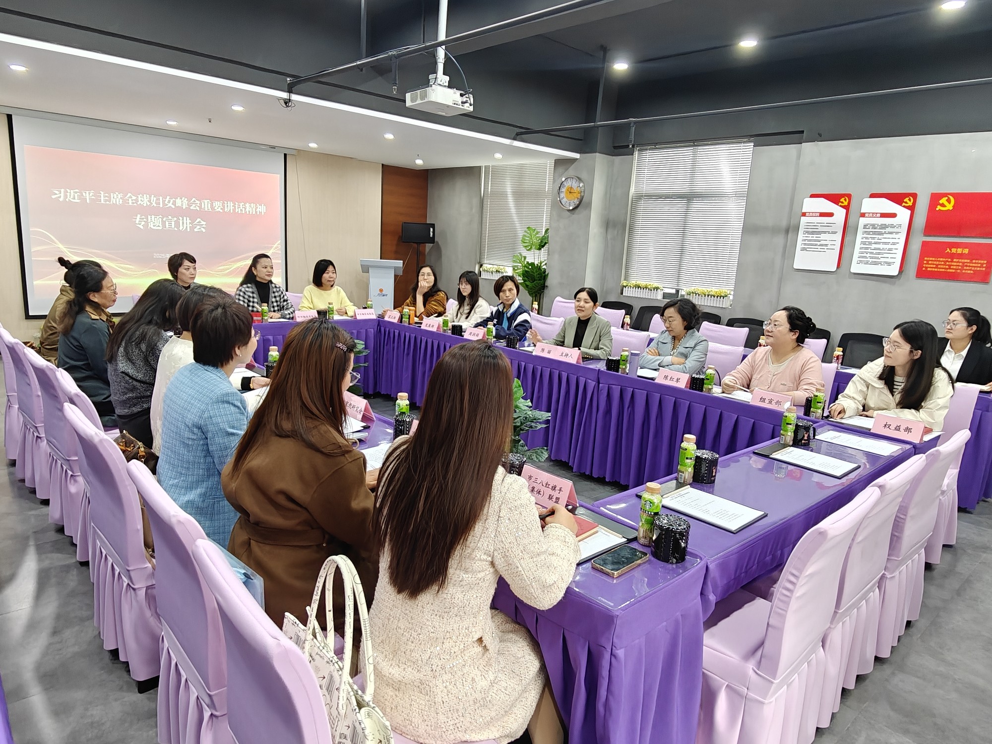 112009-242775.jpg 112009-242775.jpg